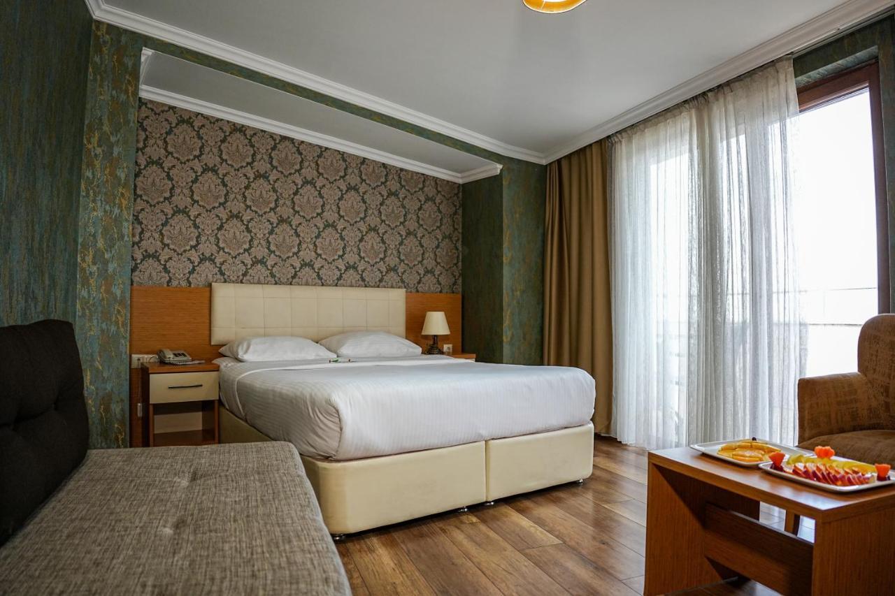 Park Square Hotel Трабзон Екстериор снимка